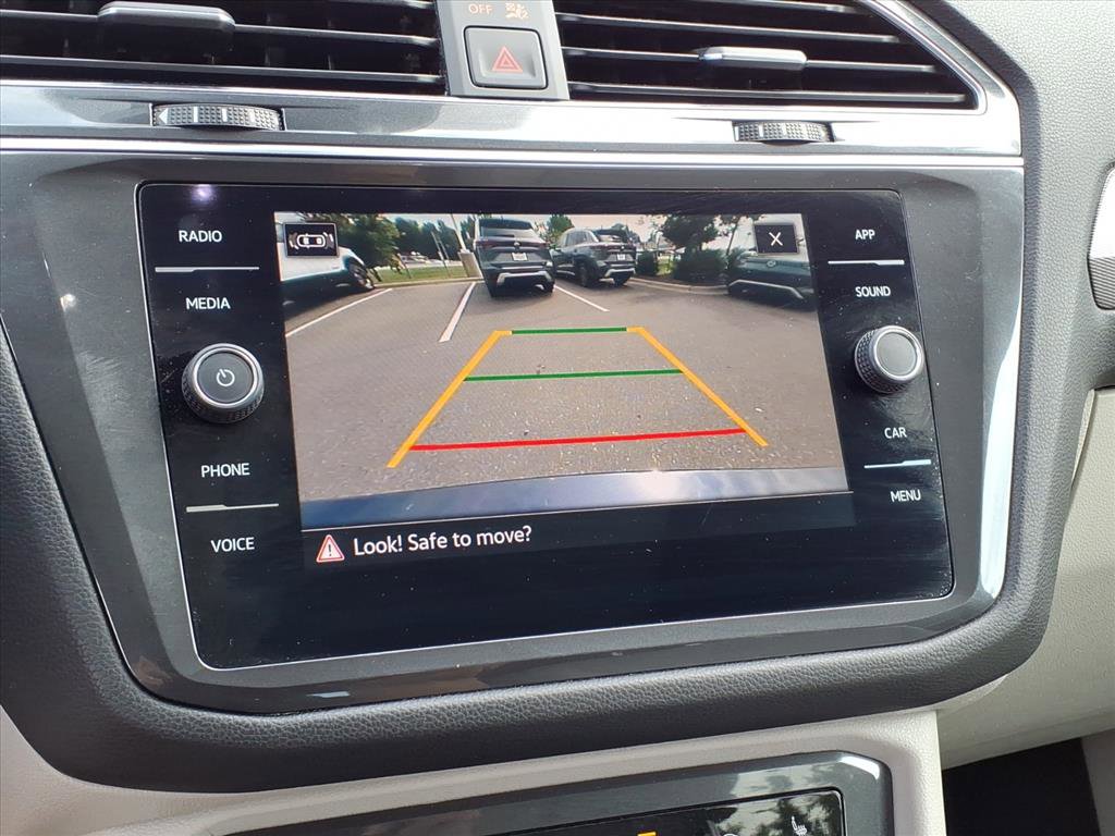 2023 Volkswagen Tiguan SE photo 9
