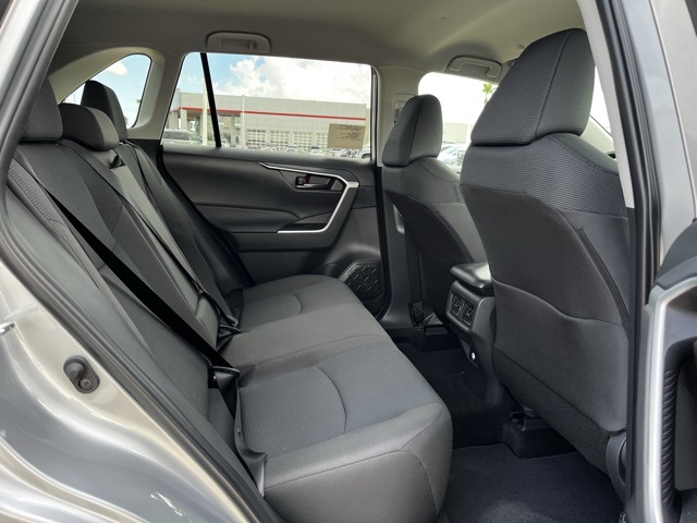 2025 Toyota RAV4 LE photo 15
