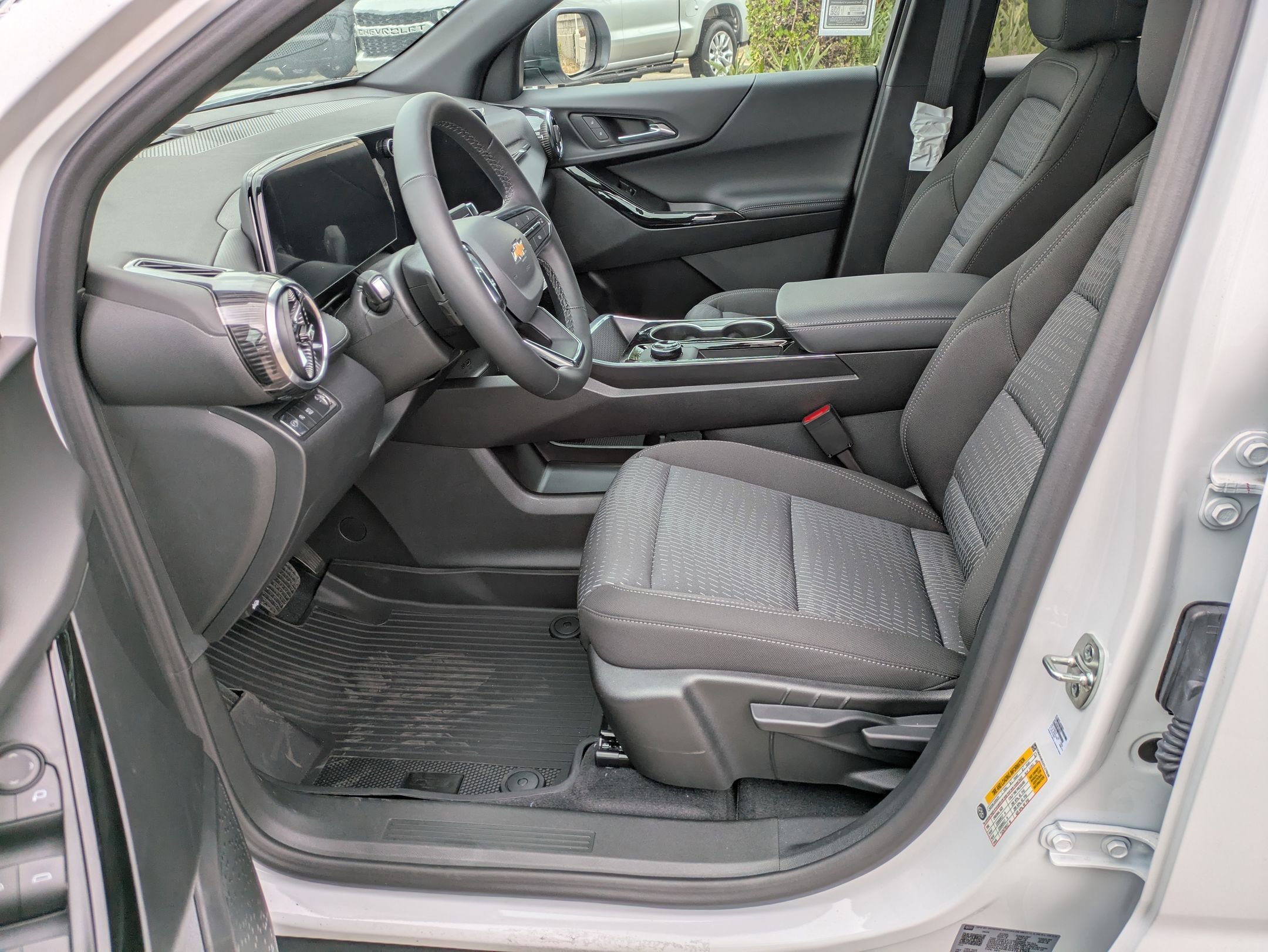 2026 Chevrolet Equinox LT photo 11