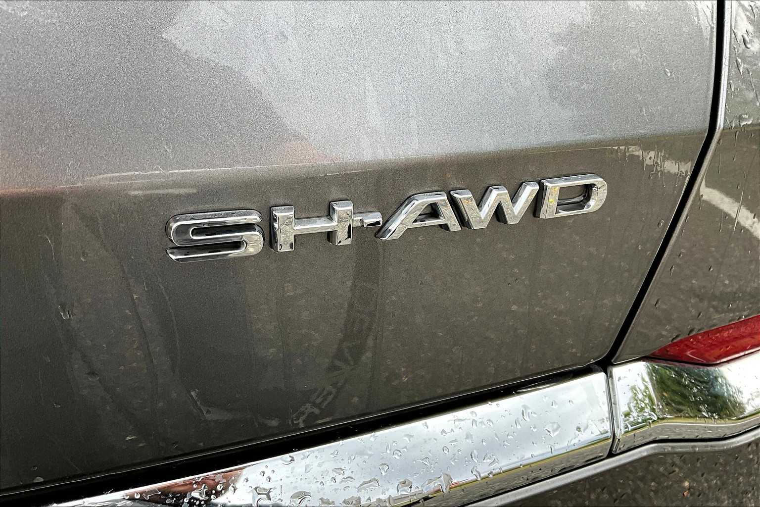 2023 Acura MDX SH-AWD Advance photo 18