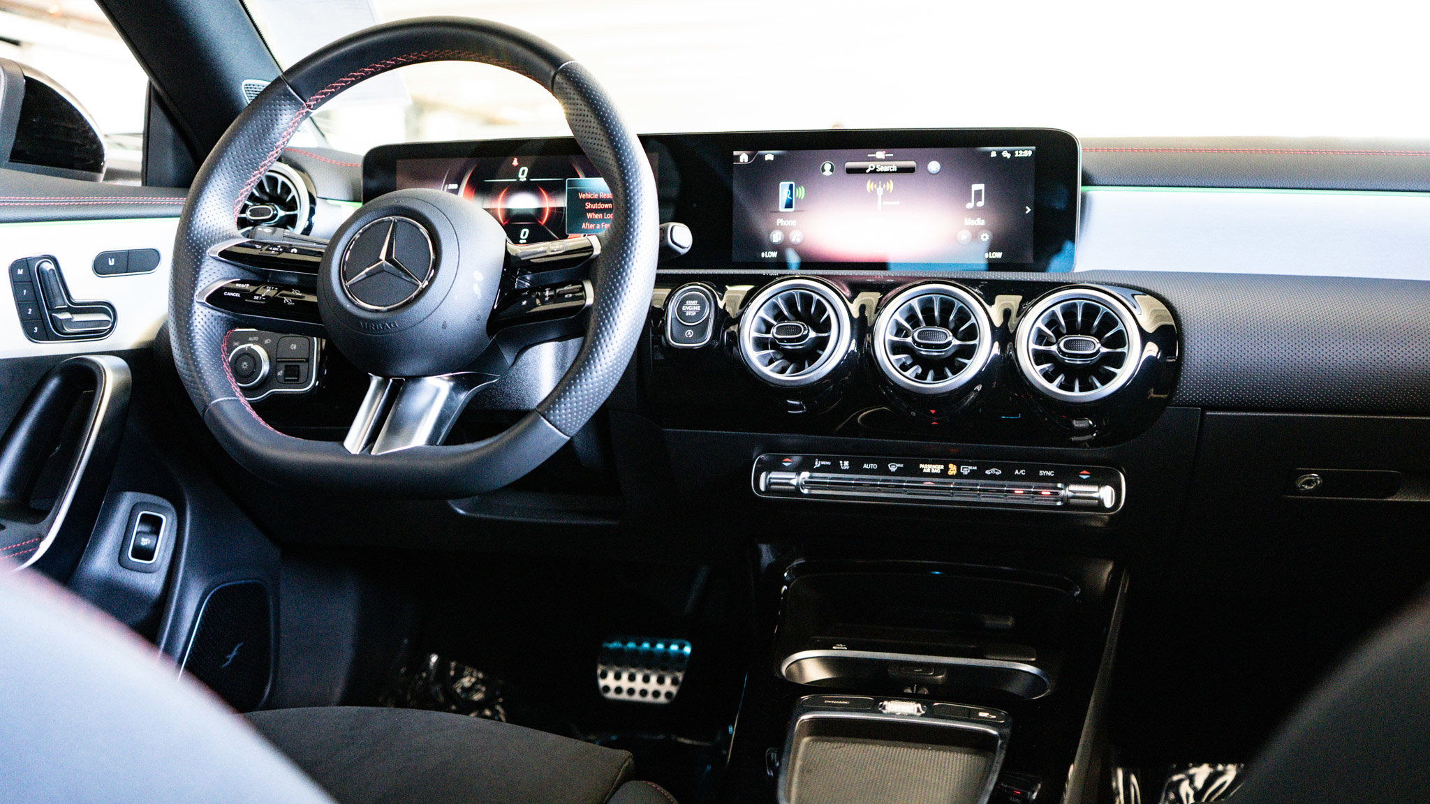 2025 Mercedes Benz CLA 250 photo 21