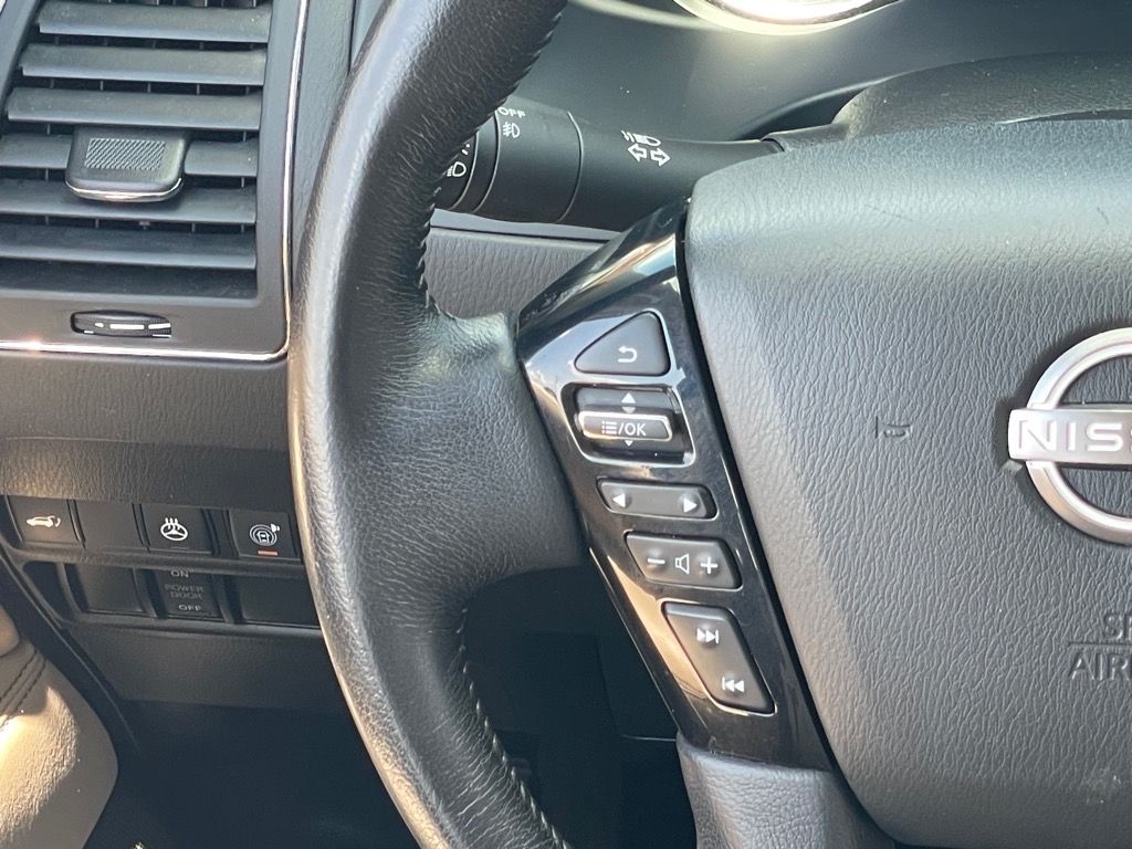2023 Nissan Armada SL photo 12