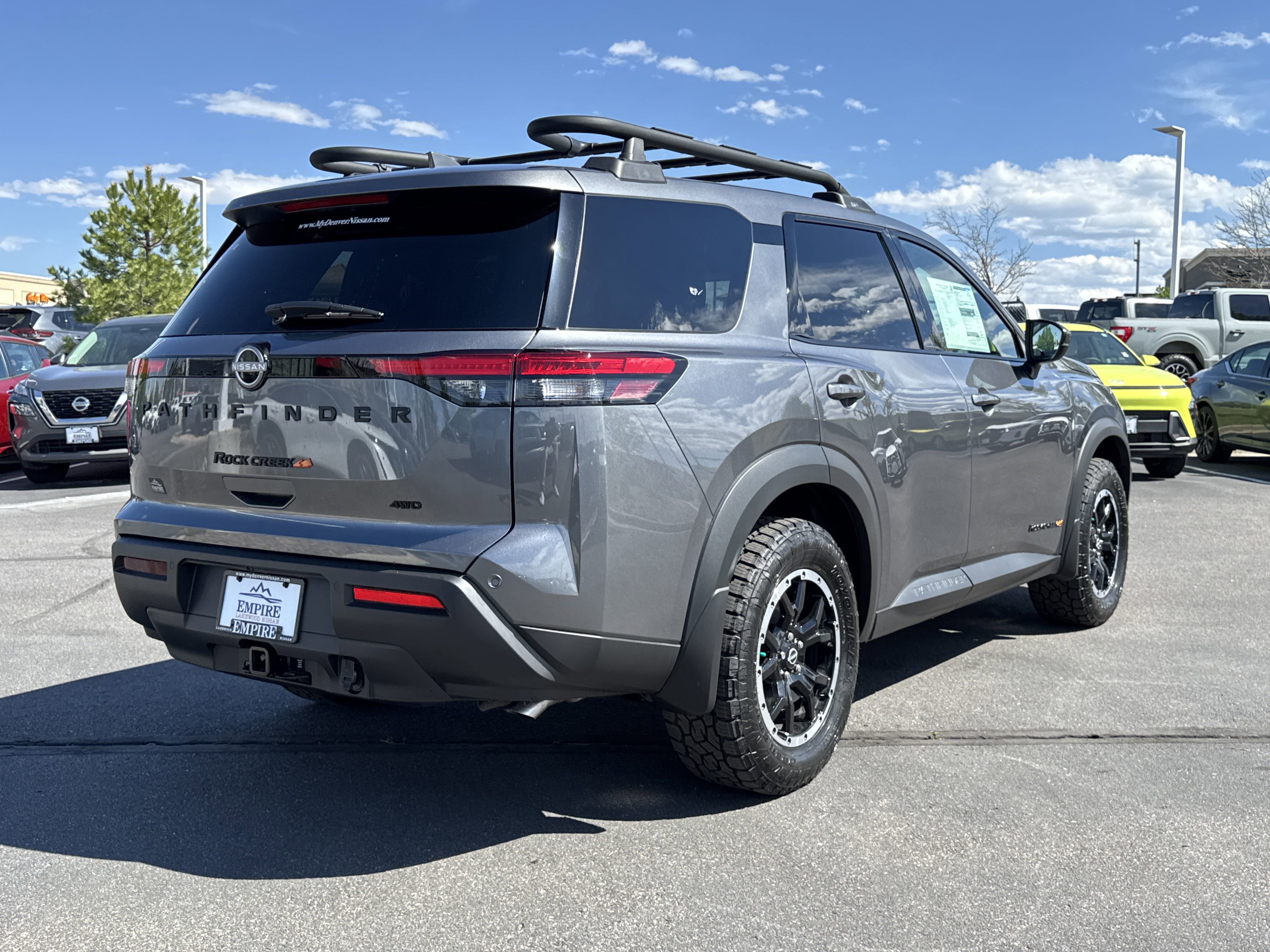2025 Nissan Pathfinder Rock Creek photo 2