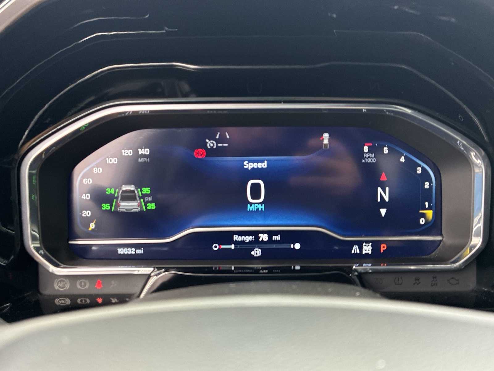 2023 Chevrolet Silverado 1500 RST photo 11