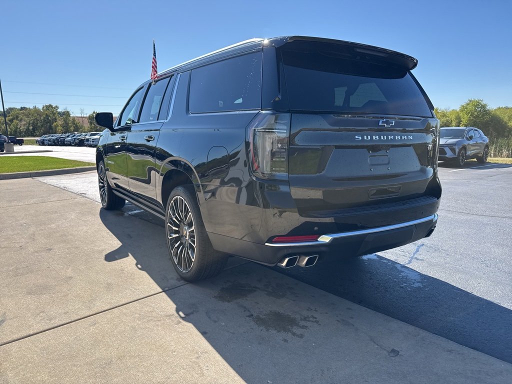 2026 Chevrolet Suburban High Country photo 2