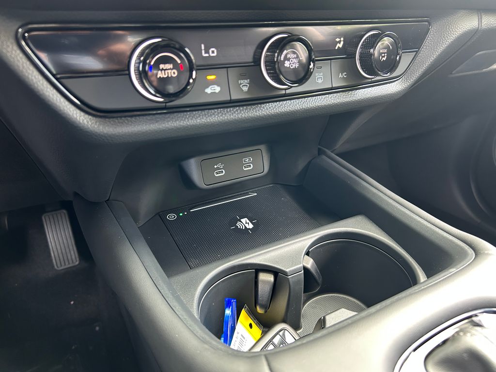 2026 Honda HR-V LX photo 24