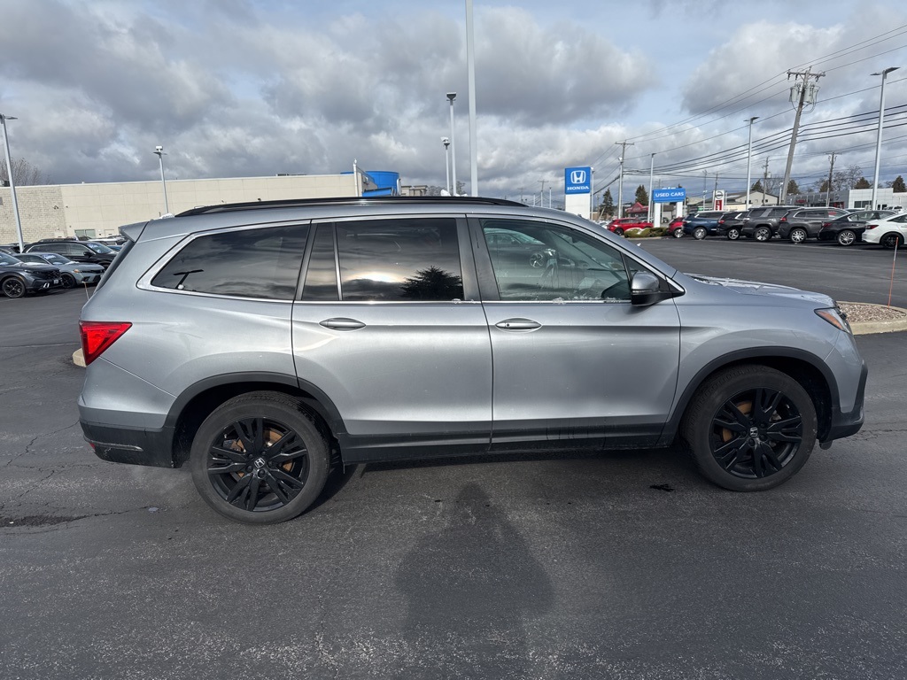 2022 Honda Pilot Special Edition photo 2