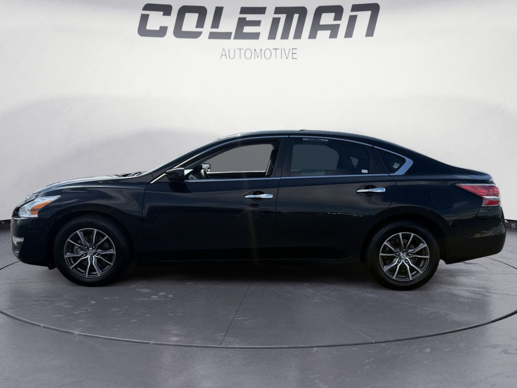 Used 2015 Nissan Altima S with VIN 1N4AL3AP9FN896017 for sale in Warsaw, IN