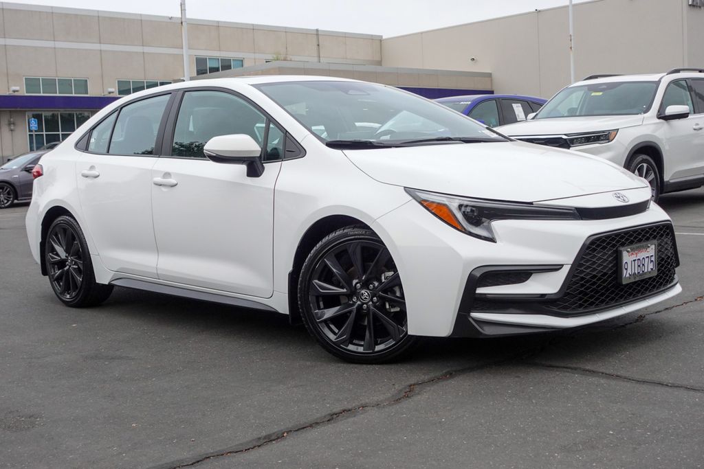 2023 Toyota Corolla XSE photo 4