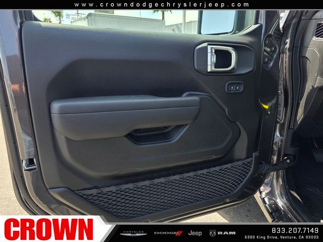 2025 Jeep Wrangler Sport photo 11