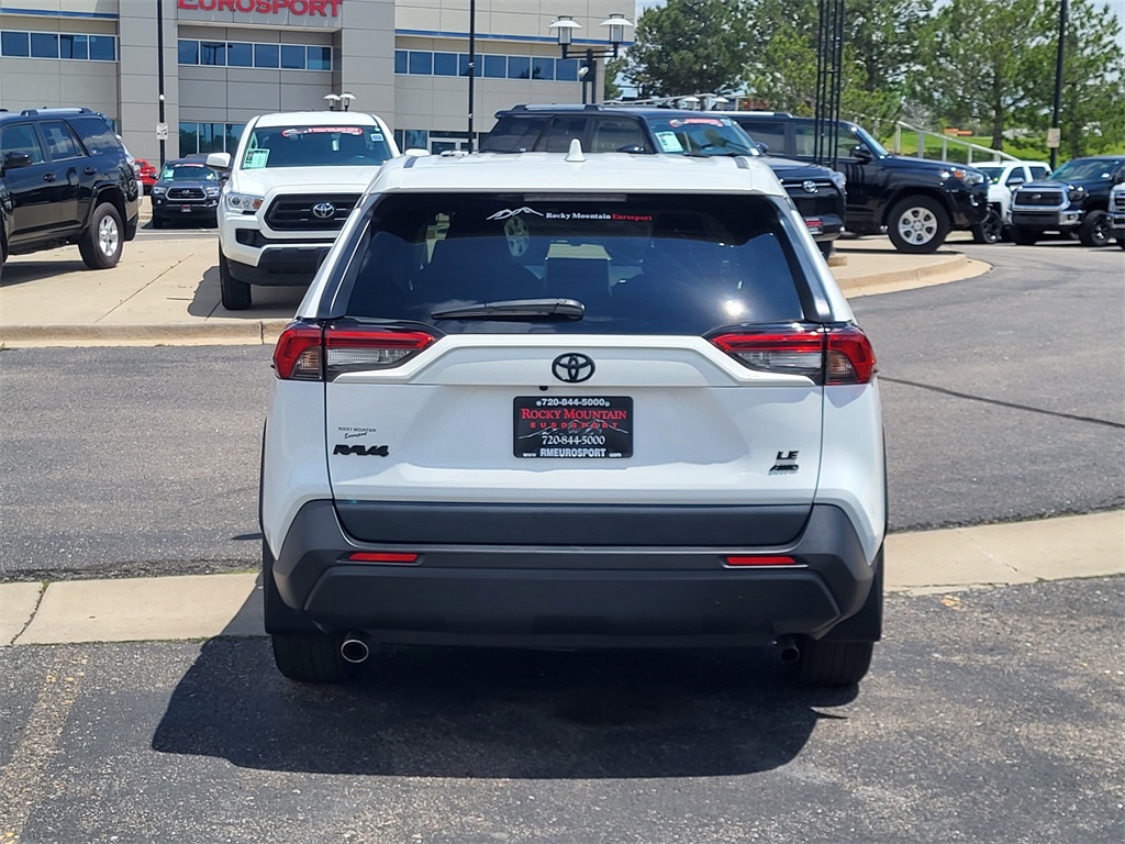 2023 Toyota RAV4 LE photo 5
