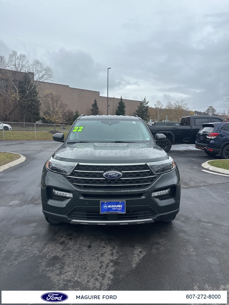 2022 Ford Explorer XLT photo 2