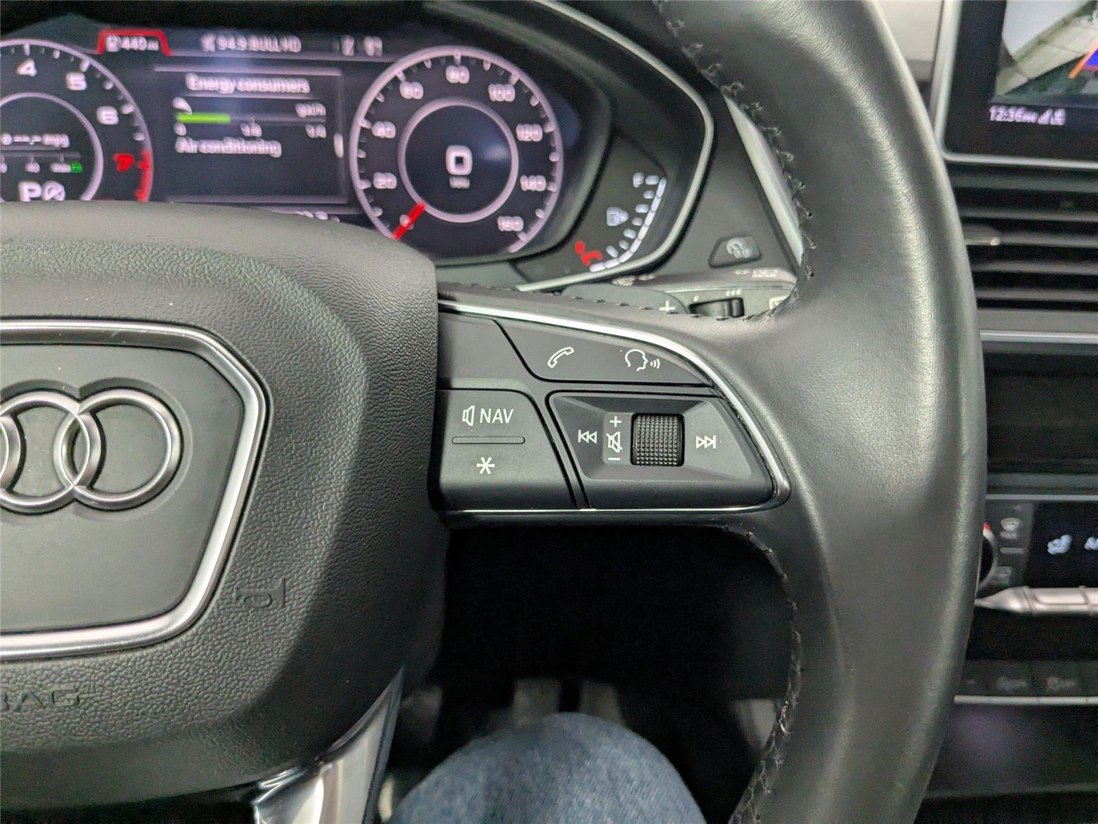 2020 Audi Q5 45 Premium Plus photo 11