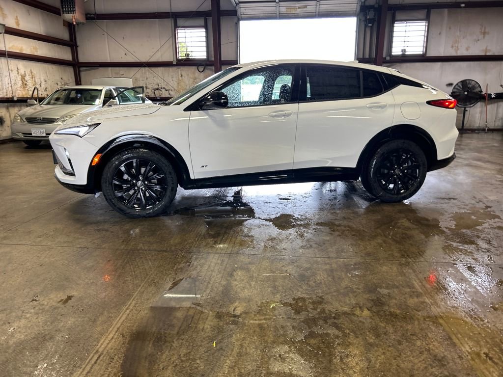 2026 Buick Envista ST photo 3