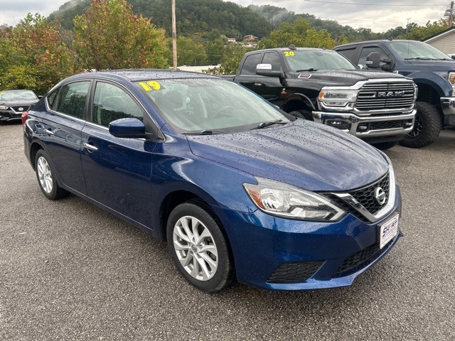 2019 Nissan Sentra SV photo 3