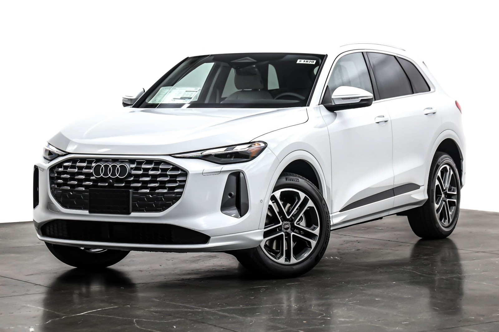 2025 Audi New Q5 Premium's photo