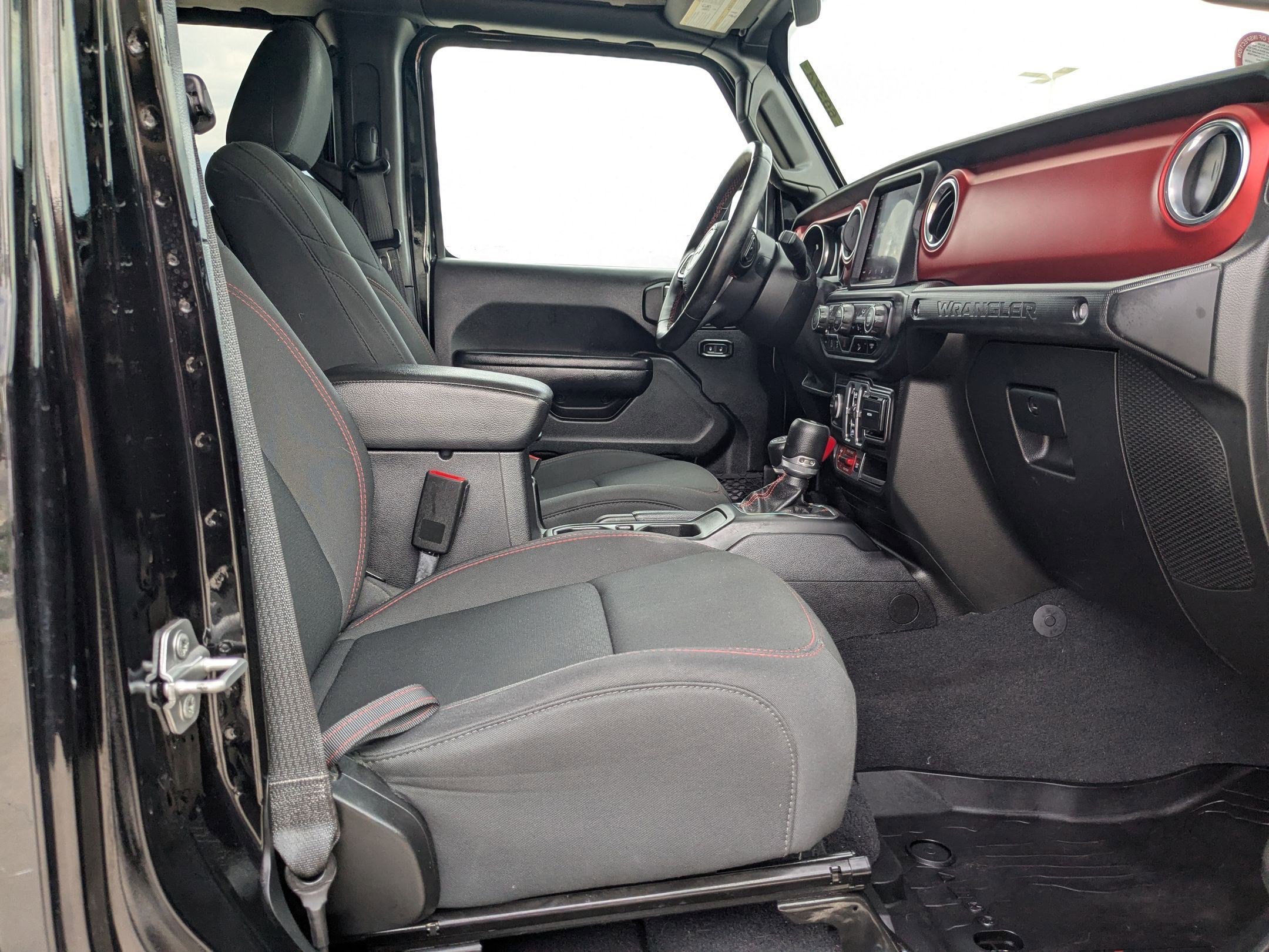 2020 Jeep Wrangler Unlimited Rubicon photo 23
