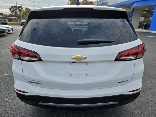 2024 Chevrolet Equinox LT photo 2