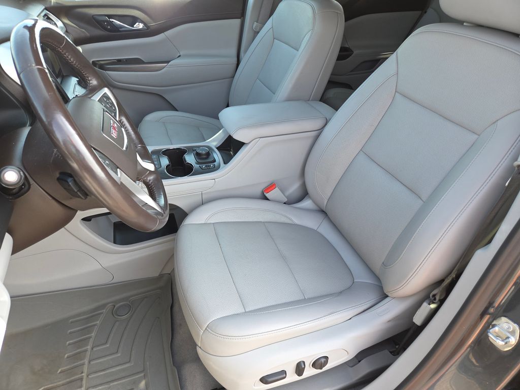 2020 Gmc Acadia SLT photo 15