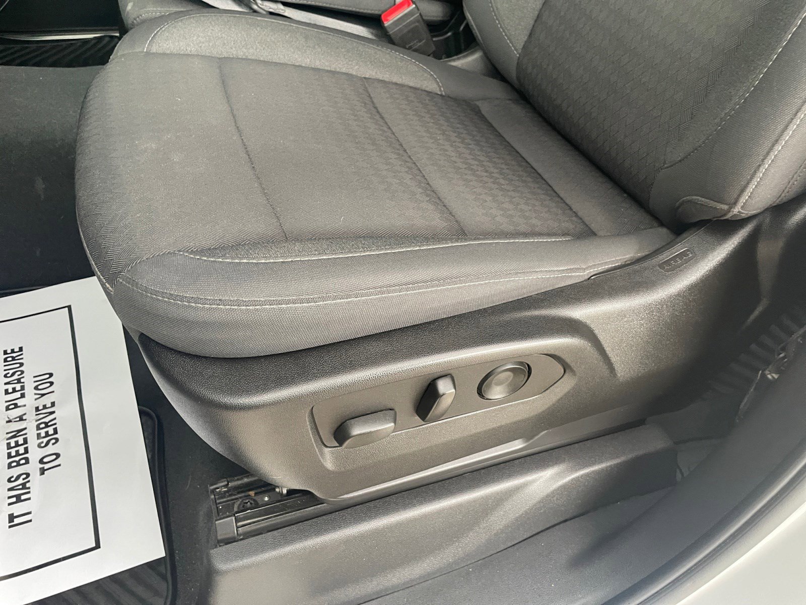 2022 Chevrolet Silverado 1500 LT photo 19