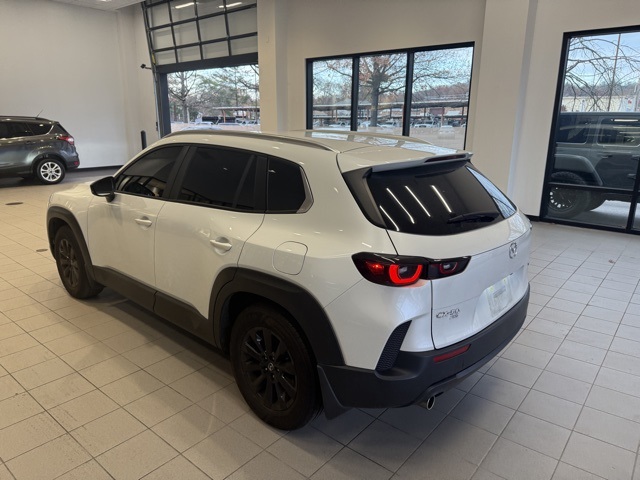 2024 Mazda CX-50 2.5 Select photo 4