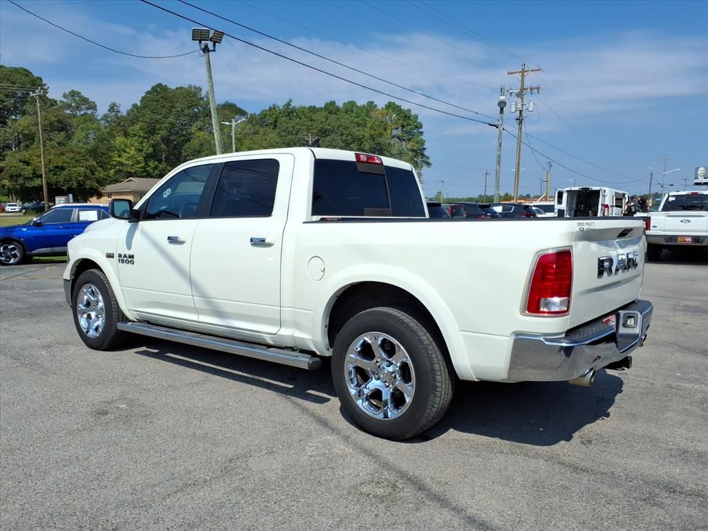 2017 Ram 1500 Laramie photo 3