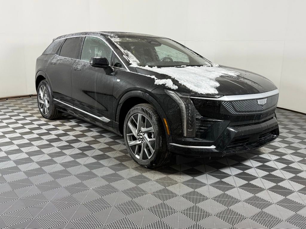 2026 Cadillac OPTIQ Luxury's photo