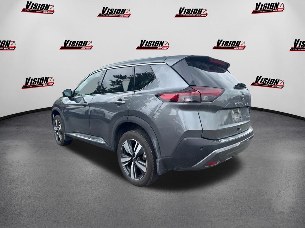 2023 Nissan Rogue SL photo 7