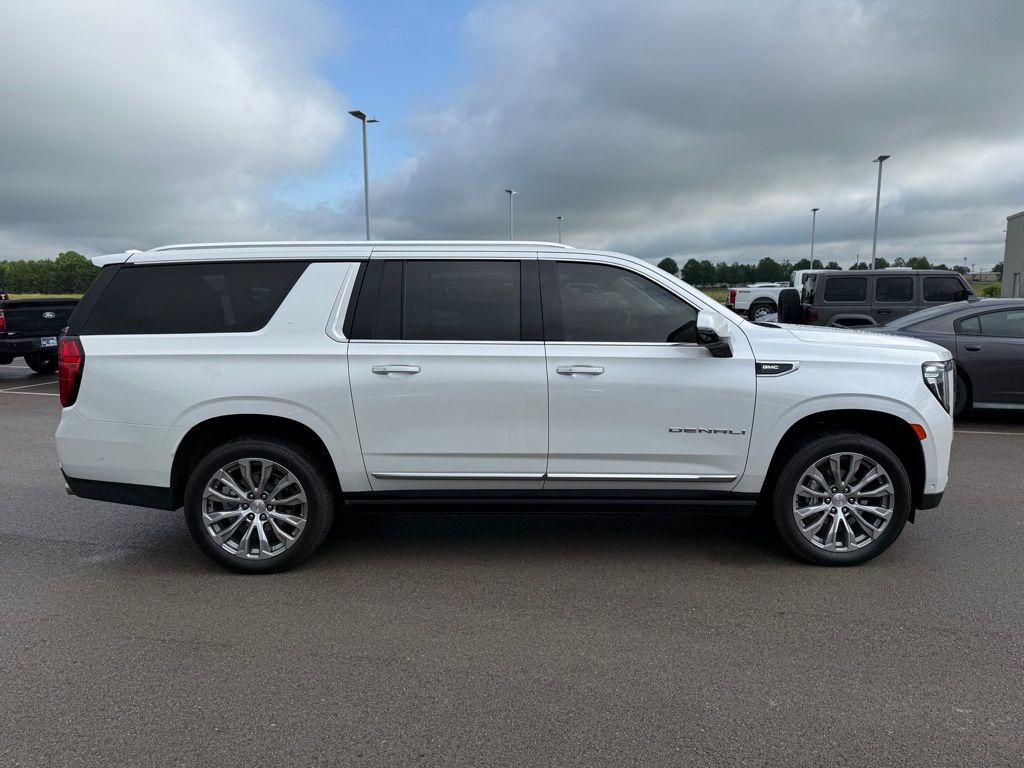 2023 Gmc Yukon XL Denali photo 16