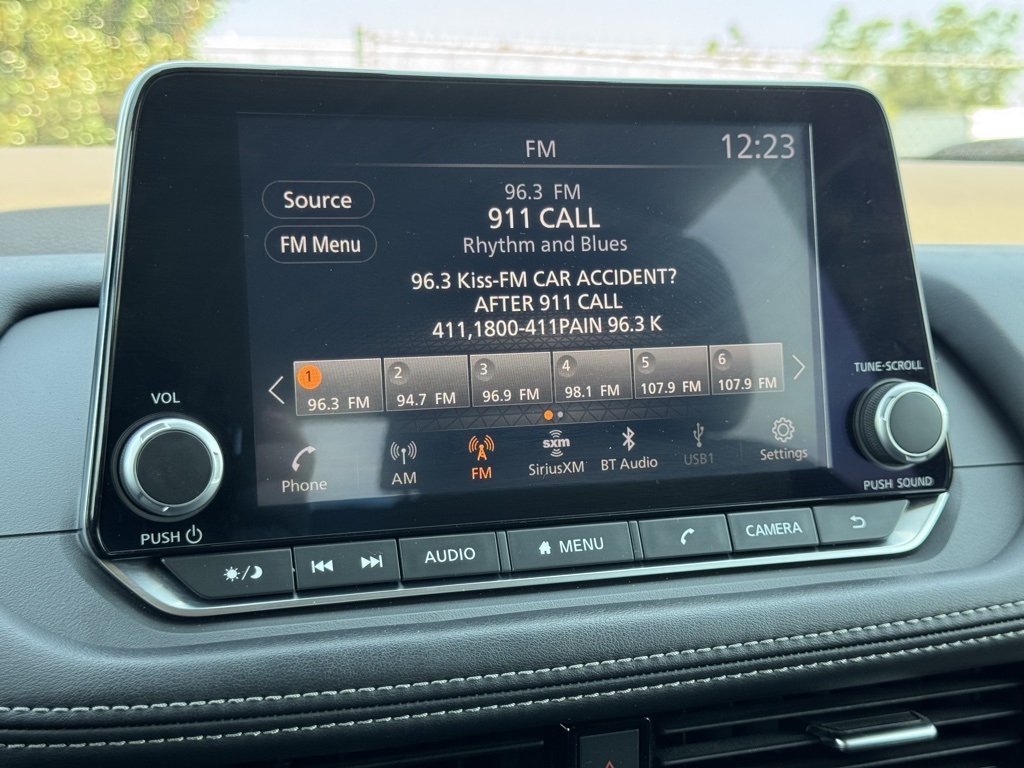 2022 Nissan Rogue SV photo 21