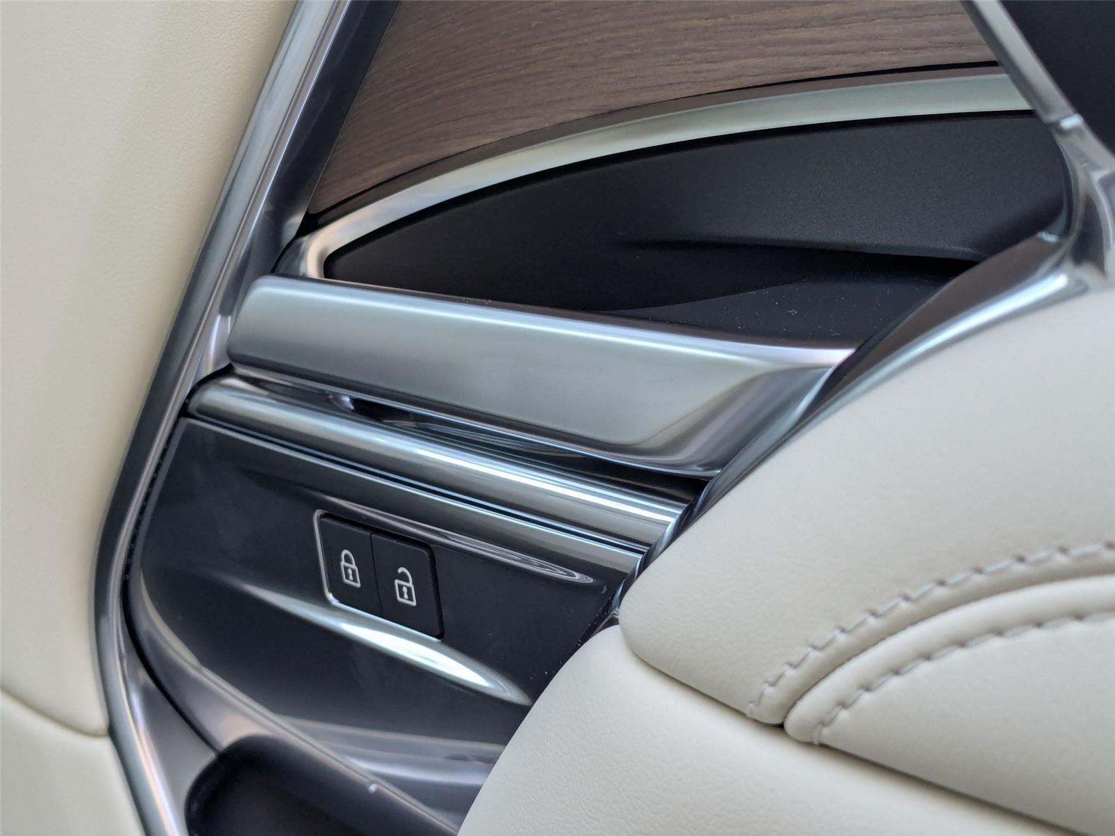 2025 Land Rover Range Rover SE photo 28