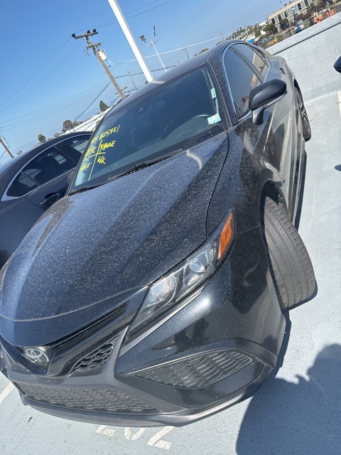 2023 Toyota Camry SE photo 3