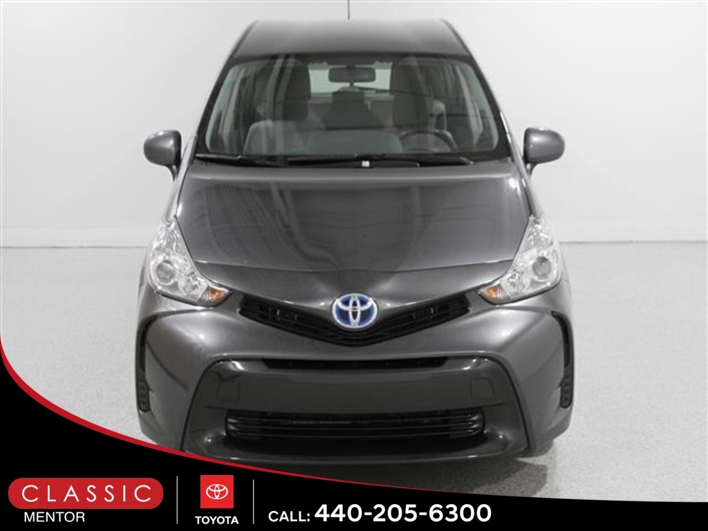 2017 Toyota Prius V Two photo 2