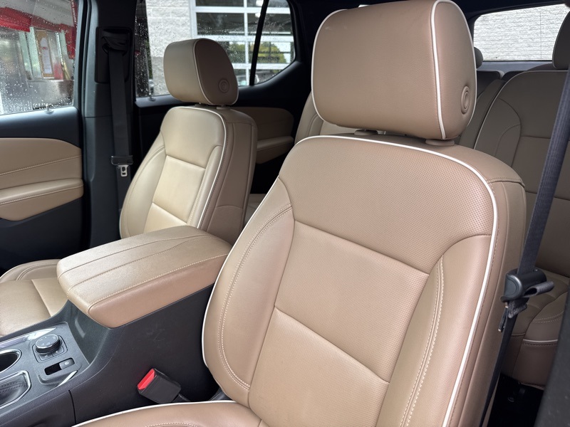 2022 Chevrolet Traverse Premier photo 19