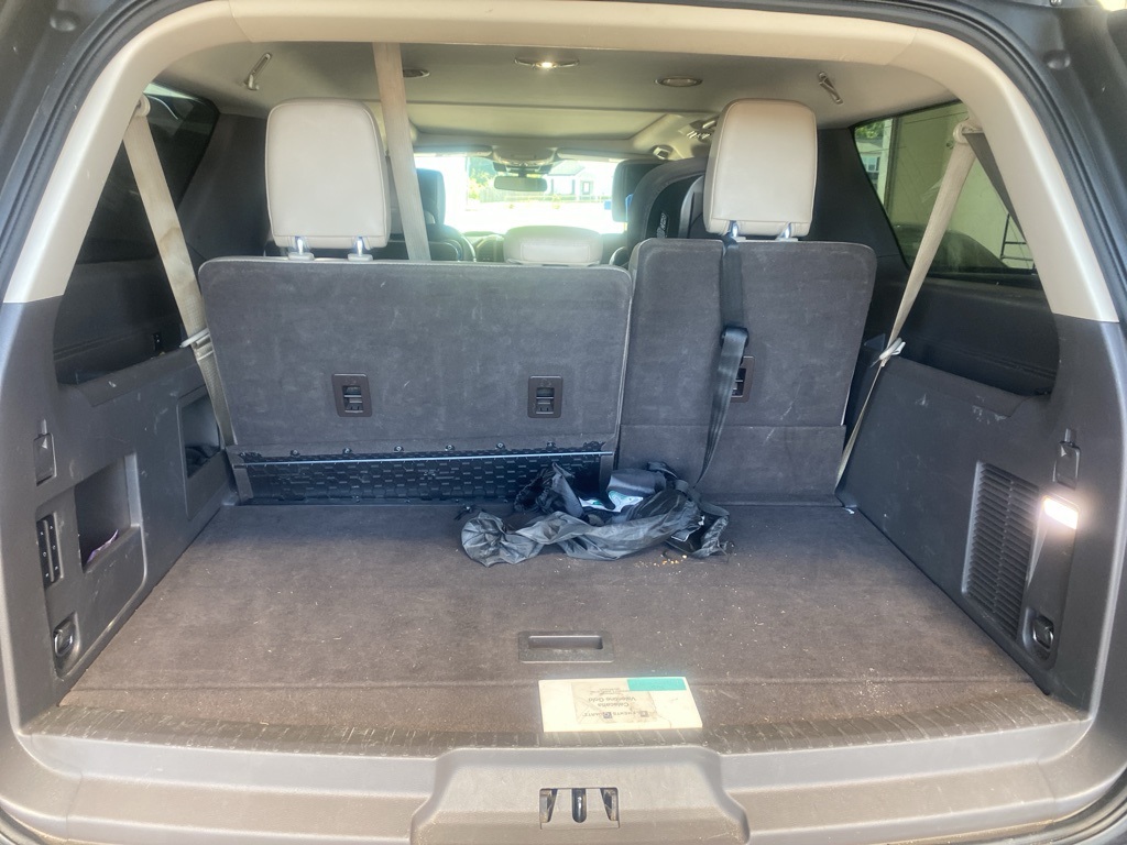 2021 Ford Expedition MAX XLT photo 2