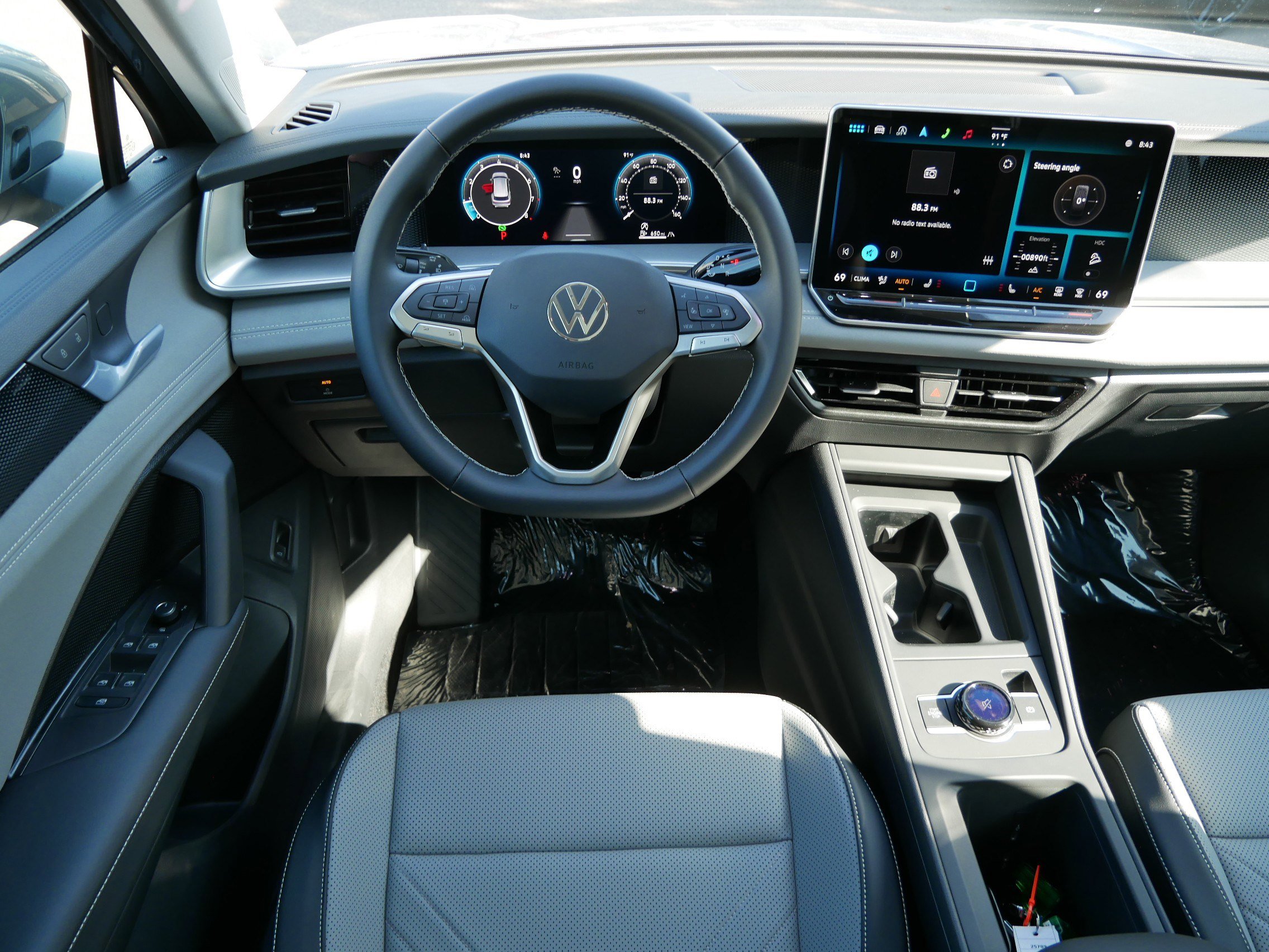 2025 Volkswagen Tiguan SE photo 5