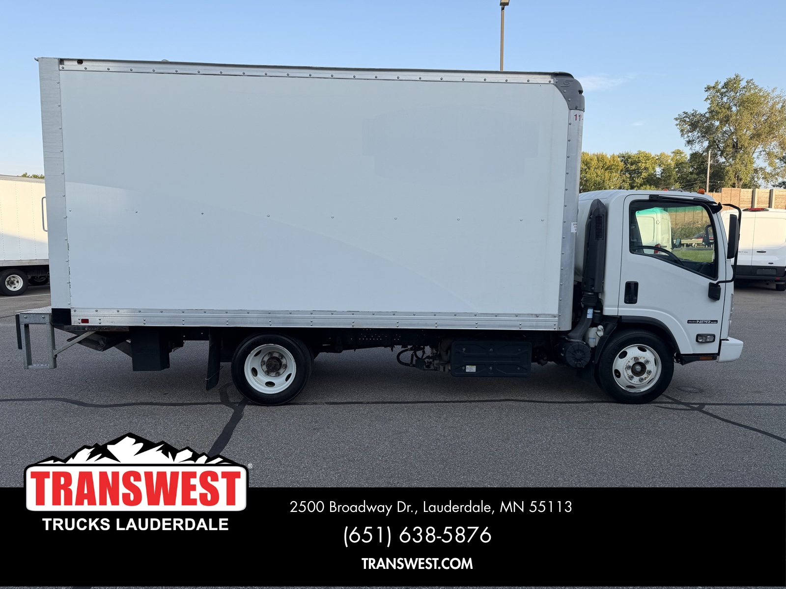 2022 Isuzu NPR photo 4