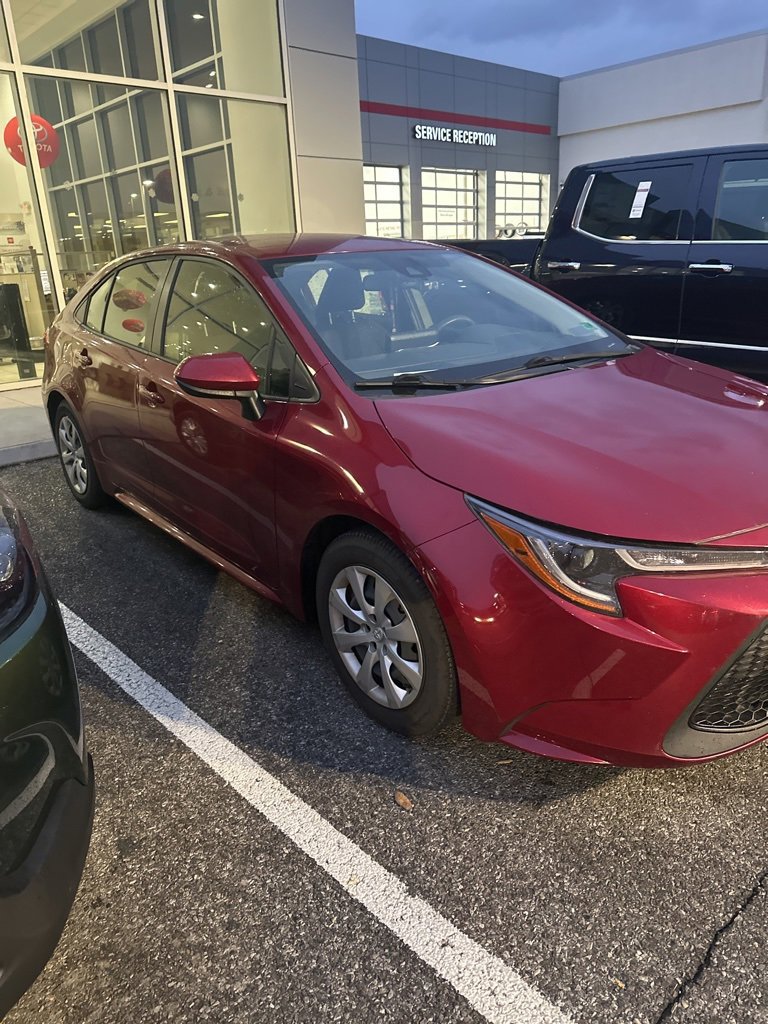 2022 Toyota Corolla LE's photo