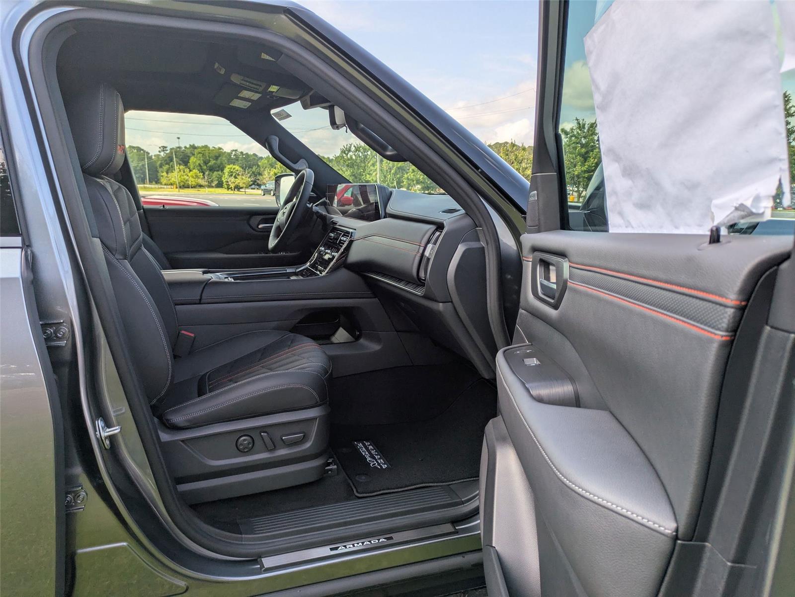 2025 Nissan Armada photo 30