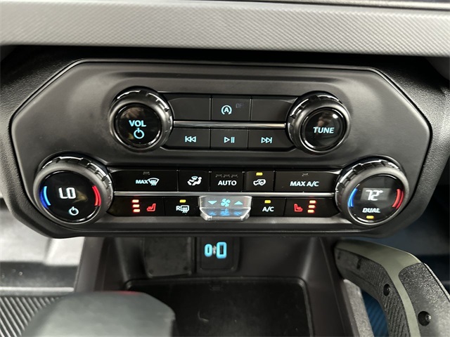 2024 Ford Bronco Everglades photo 11