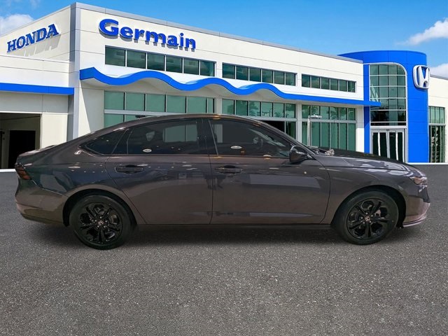 2025 Honda Accord SE photo 2