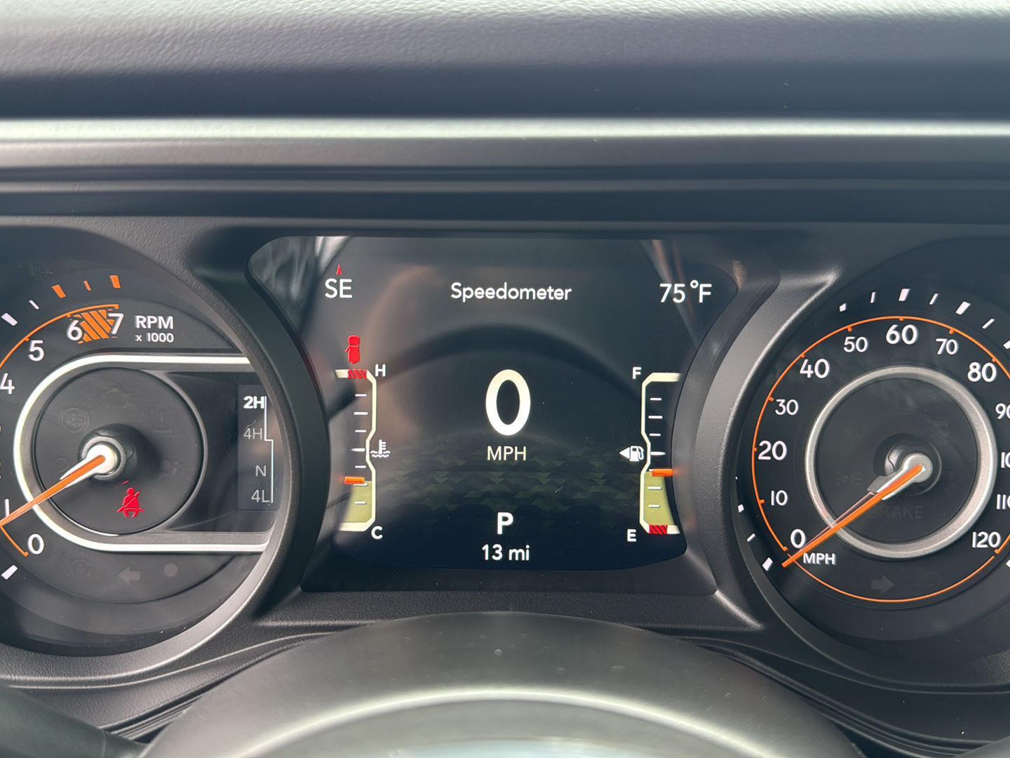 2025 Jeep Wrangler Sahara photo 19