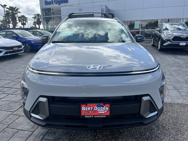 2026 Hyundai Kona SEL photo 2