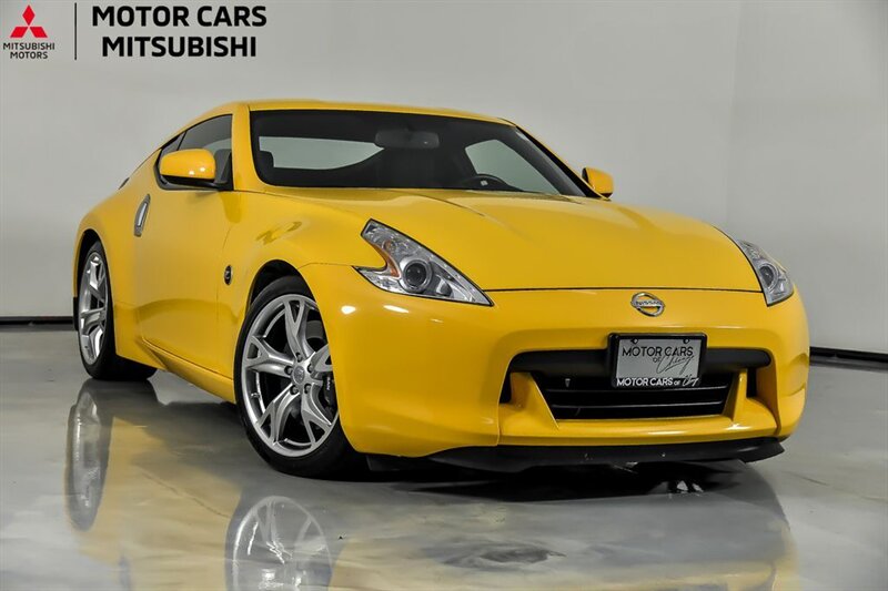 2009 Nissan 370Z Touring's photo