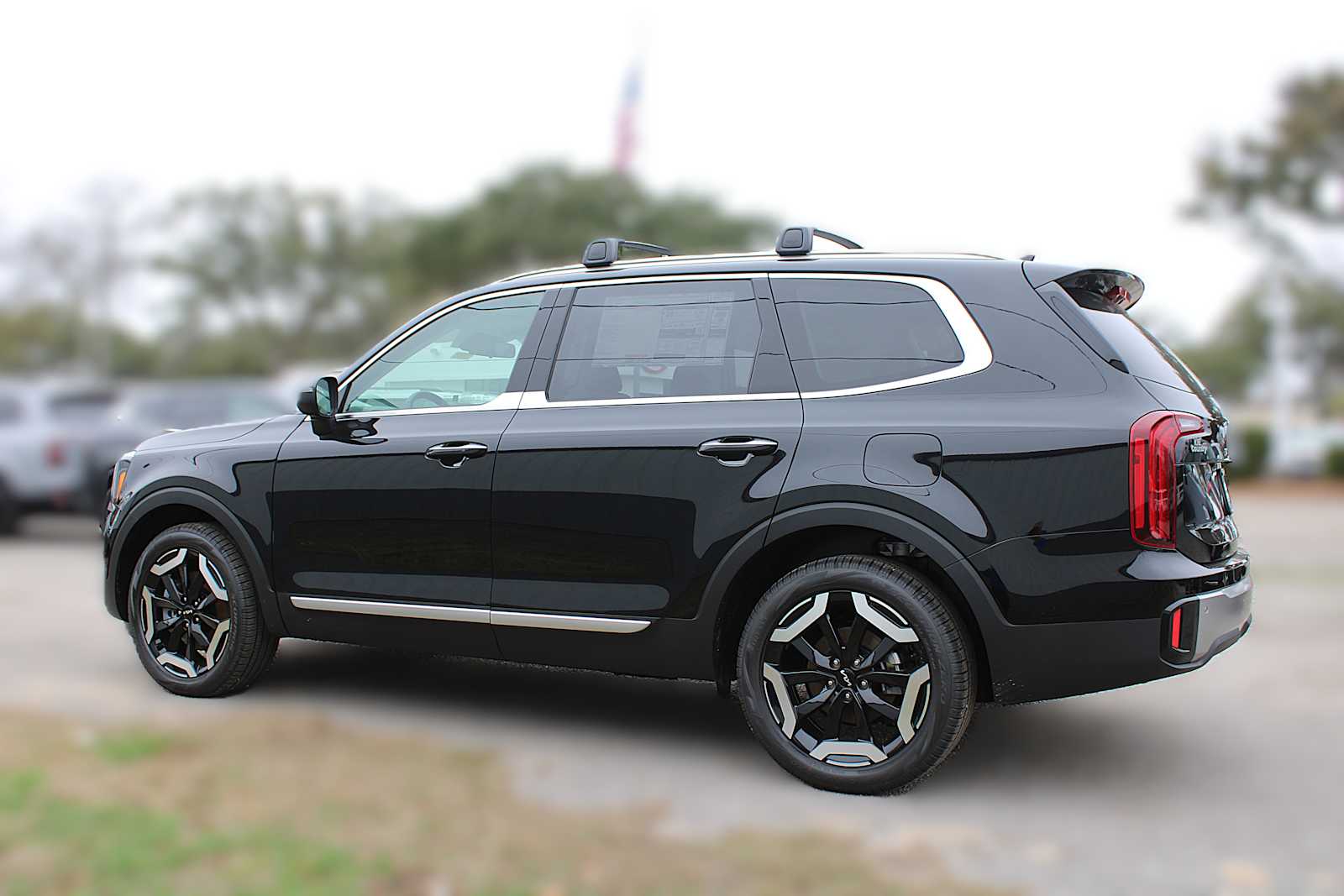 2025 Kia Telluride S photo 13