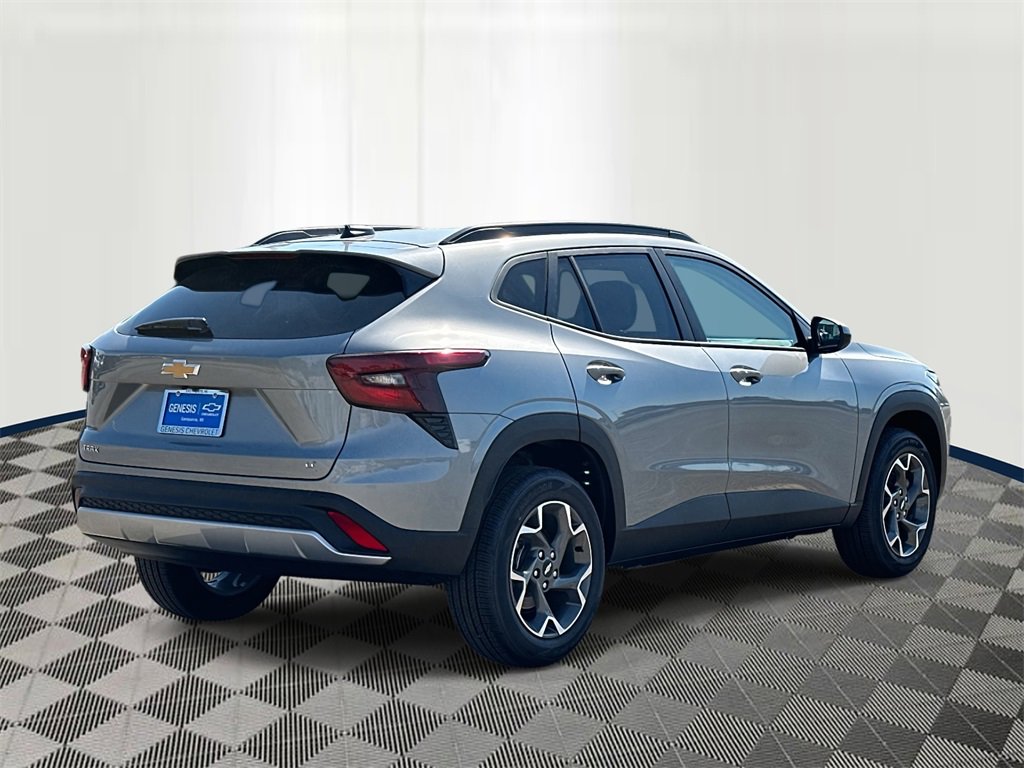 2025 Chevrolet Trax LT photo 5