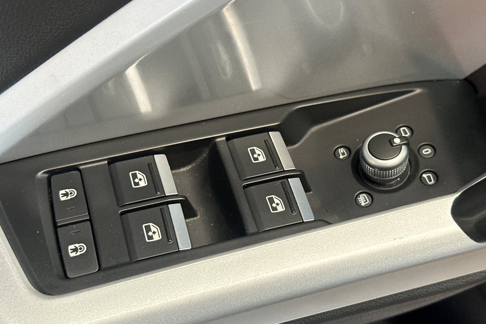 2022 Audi Q3 S line Premium Plus photo 11