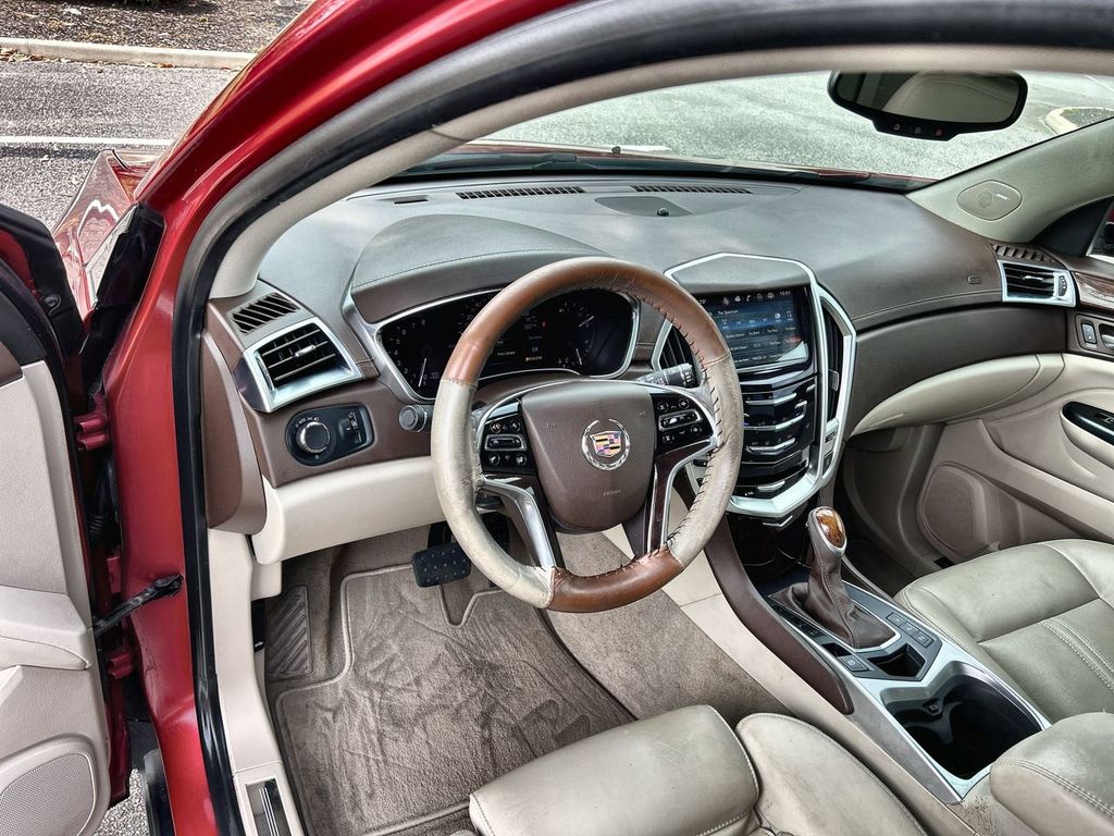 2015 Cadillac SRX Luxury photo 12