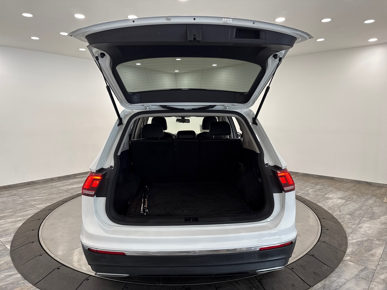2018 Volkswagen Tiguan SE photo 34