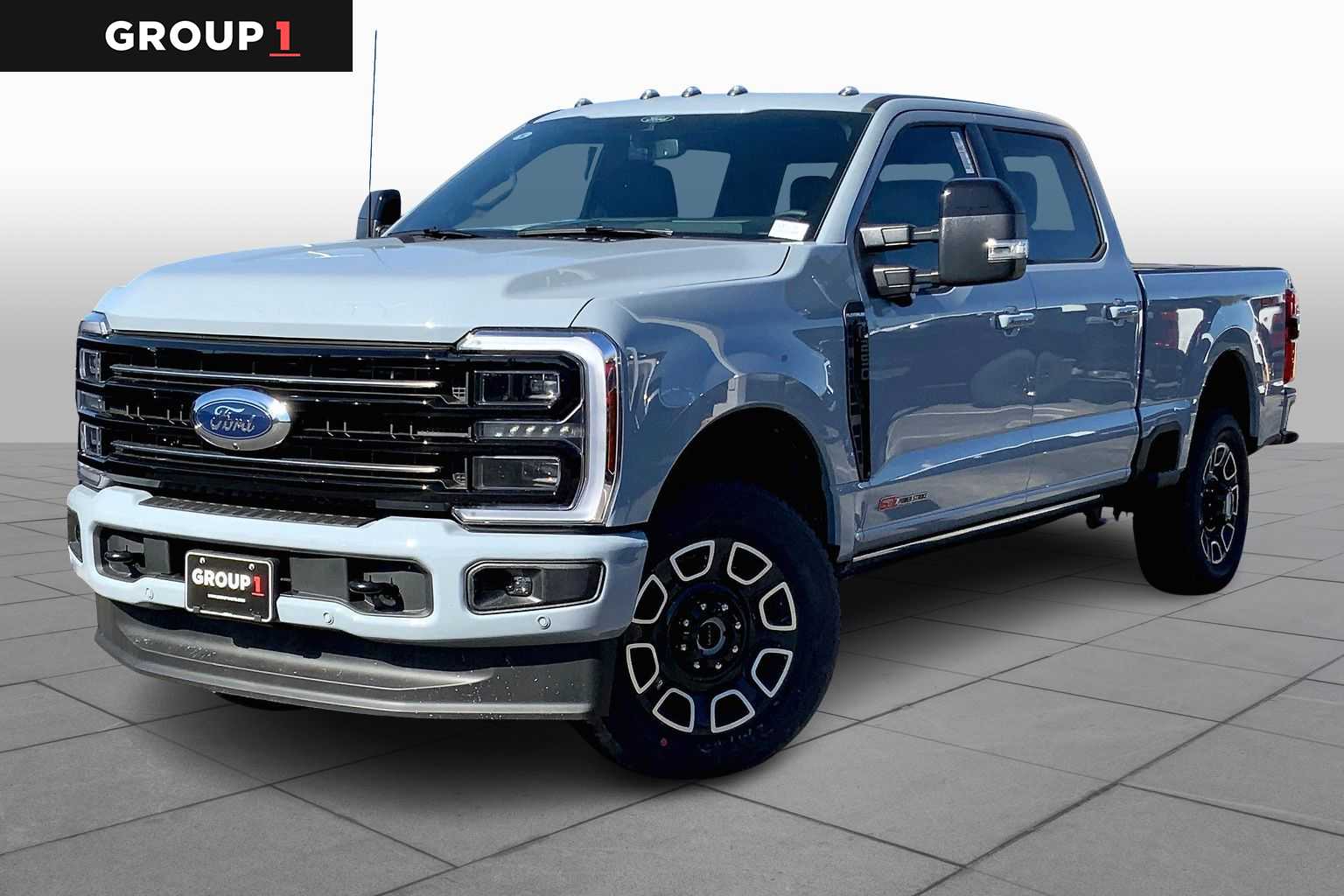 2026 Ford F-250 Super Duty Platinum's photo